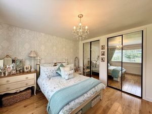 Photo 10- click for photo gallery